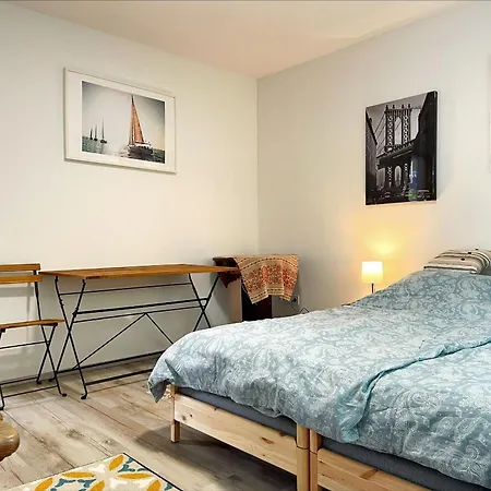 Alma2 Vendeghaz * Révfülöp