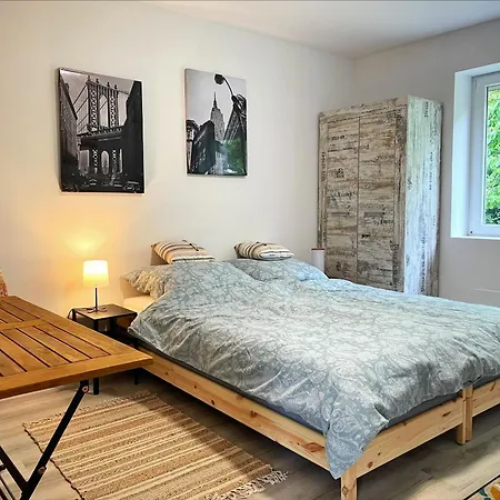 Alma2 Vendeghaz דירה