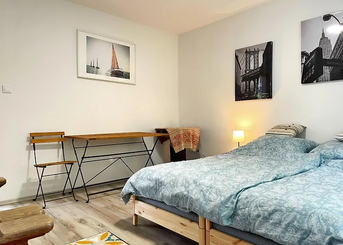 Alma2 Vendeghaz * רבפולופ