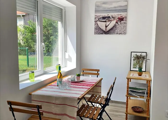 Alma2 Vendeghaz רבפולופ